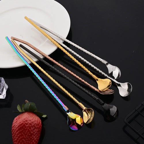10 piezas de pajitas de metal coloridas y reutilizables para cócteles, bebidas, leche, café y otros usos. Incluye cuchara de acero inoxidable.